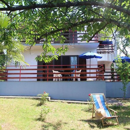 Apartments Brankica Island - Happy Rentals Вантачичи Экстерьер фото
