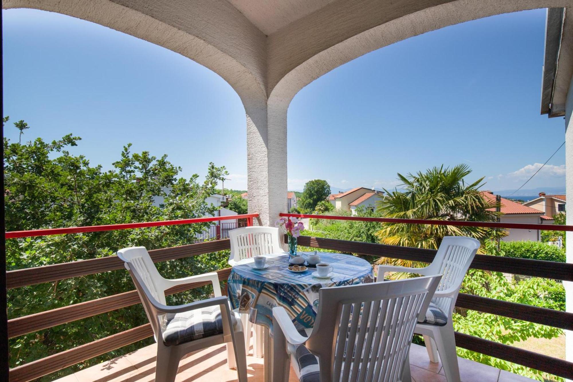 Apartments Brankica Island - Happy Rentals Вантачичи Экстерьер фото