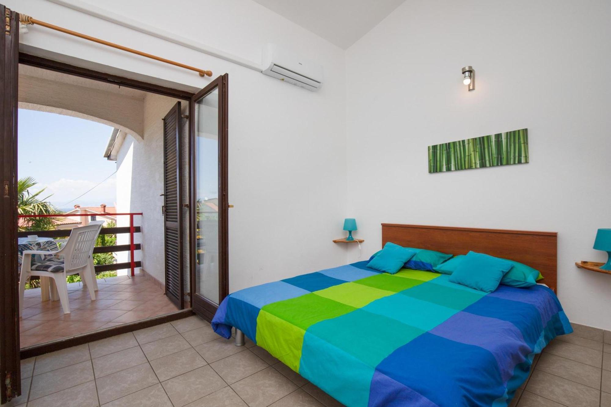 Apartments Brankica Island - Happy Rentals Вантачичи Экстерьер фото