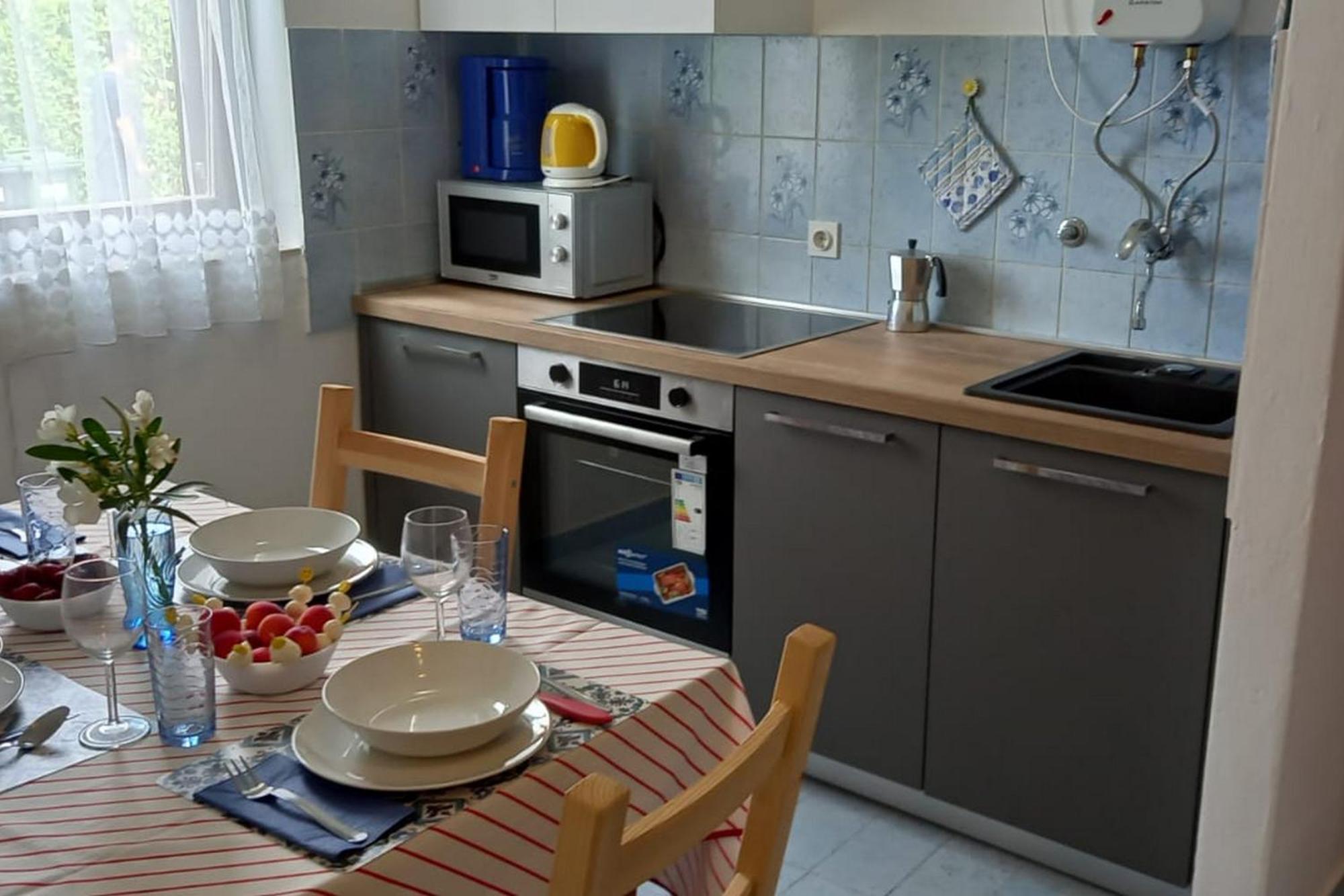Apartments Brankica Island - Happy Rentals Вантачичи Экстерьер фото